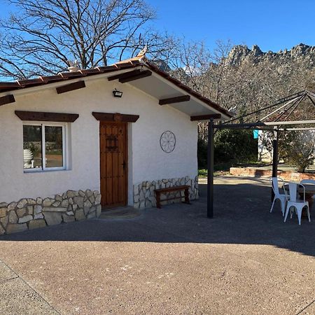 Cabanas Rusticas Dentro De La Finca El Castillo Ла Кабрера Екстериор снимка