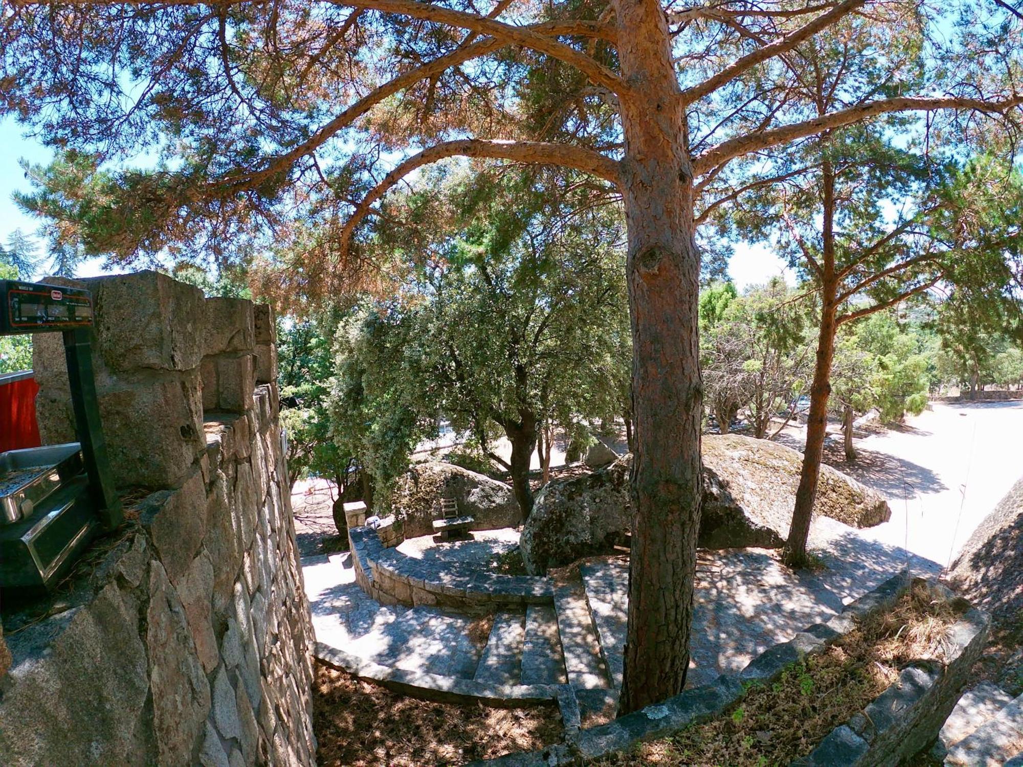 Cabanas Rusticas Dentro De La Finca El Castillo Ла Кабрера Екстериор снимка